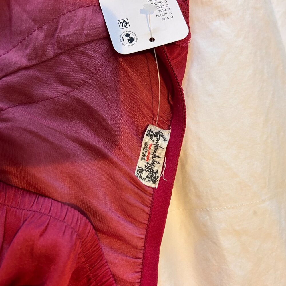 Free People NWT Soft Flutter half slip, Cerise, Med - Picture 8 of 9